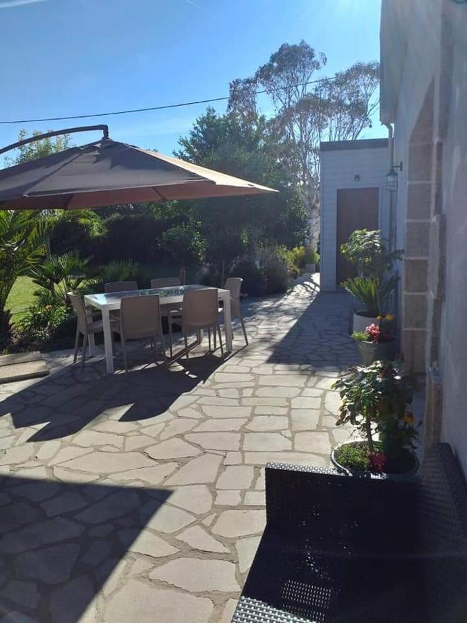 Hotel Chez Michel Et Michele Calan Esterno foto